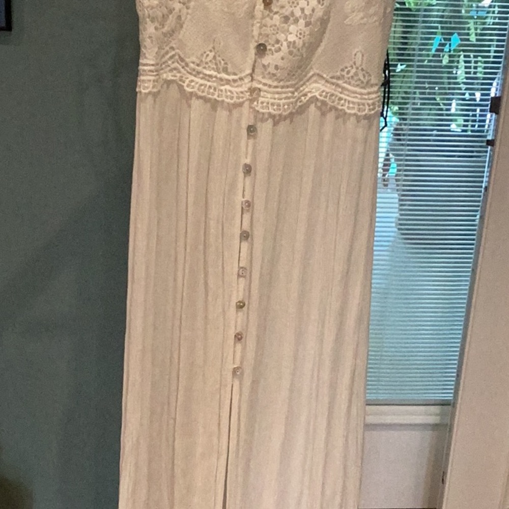 Dress - Picture 6 of 6